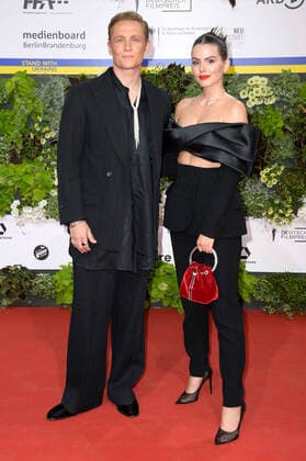 Matthias Schweighöfer und Ruby O. Fee bei der 72. Verleihung des Deutschen Filmpreises 2022 im Palais am Funkturm in der Messe Berlin. Berlin, 24.06.2022