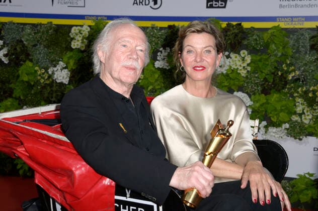 Jürgen Jürges und Margarita Broich bei der 72. Verleihung des Deutschen Filmpreises 2022 im Palais am Funkturm in der Messe Berlin. Berlin, 24.06.2022