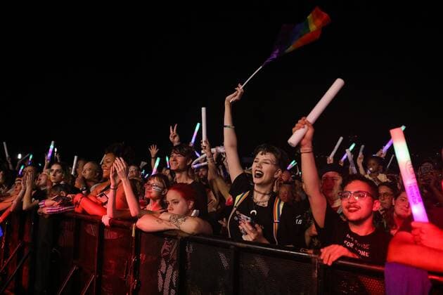June 24, 2022, St. Petersburg, Florida, USA: The crowd cheers during St. Pete Pride s concert on Friday, June 24, 2022 in St. Petersburg. St. Petersburg USA - ZUMAs70_ 20220624_zan_s70_116 Copyright: xLaurenxWittex