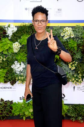 Mo Asumang bei der 72. Verleihung des Deutschen Filmpreises 2022 im Palais am Funkturm in der Messe Berlin. Berlin, 24.06.2022