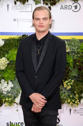 Wilson Gonzalez Ochsenknecht bei der 72. Verleihung des Deutschen Filmpreises 2022 im Palais am Funkturm in der Messe Berlin. Berlin, 24.06.2022
