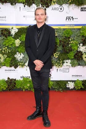 Wilson Gonzalez Ochsenknecht bei der 72. Verleihung des Deutschen Filmpreises 2022 im Palais am Funkturm in der Messe Berlin. Berlin, 24.06.2022