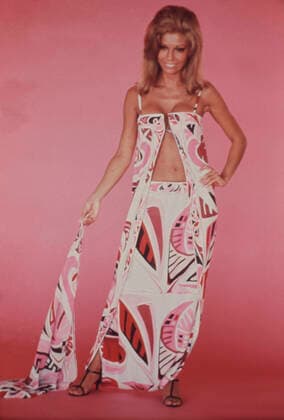 Nancy Sinatra Los Angeles.CA. USA. Nancy Sinatra in circa 1968. LMK30-SLIB210622PBOR-001 