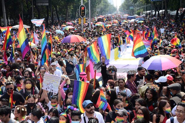June 25, 2022, Mexico City, Mexico City, Mexico: June 25, 2022, Mexico City, Mexico: Thousands of LGBBTTIQ community members meet at Angel of Independence to take part during the colorful parade as part of the 44th annual pride march. people from all over the world join the worldwide celebration of pride and commemorate the stonewall riots. on June 25, 2022 in Mexico City, Mexico. Mexico City Mexico - ZUMAe321 20220625_zia_e321_054 Copyright: xCarlosxTischlerx xEyepixxGroupx