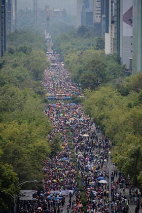 June 25, 2022, Mexico City, Mexico City, Mexico: June 25, 2022, Mexico City, Mexico: Thousands of LGBBTTIQ community members meet at Angel of Independence to take part during the colorful parade as part of the 44th annual pride march. people from all over the world join the worldwide celebration of pride and commemorate the stonewall riots. on June 25, 2022 in Mexico City, Mexico. Mexico City Mexico - ZUMAe321 20220625_zia_e321_058 Copyright: xCarlosxTischlerx xEyepixxGroupx