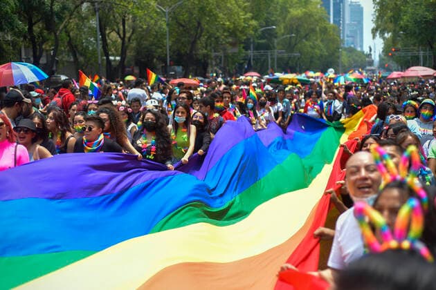 June 25, 2022, Mexico City, Mexico City, Mexico: June 25, 2022, Mexico City, Mexico: People join to celebrate LGBTTTIQ agglomerating the main streets of the city to express the folklore and colorful during the 44th Annual Pride Parade of the community LGBTTTIQ as part of Global Pride Celebration. on June 25, 2022 in Mexico City, Mexico. Mexico City Mexico - ZUMAe321 20220625_zia_e321_163 Copyright: xMarianaxGutierrezx xEyepixxGroupx