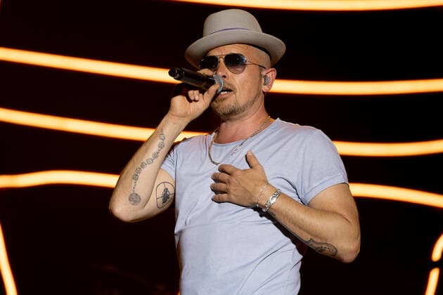 26.6.2022 Donauinselfest 2022 26.6.2022 Sänger und Rapper Jan Delay auf der Bühne bei seinem Konzert in Wien Wien
