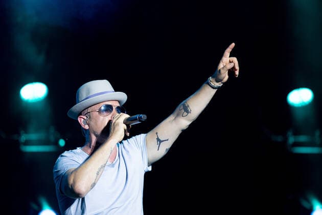 26.6.2022 Donauinselfest 2022 26.6.2022 Sänger und Rapper Jan Delay auf der Bühne bei seinem Konzert in Wien Wien