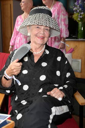 Ulla Klingbeil bei der außerordentlichen Verleihung vom B.Z. Kulturpreis 2022 im Kino International. Berlin, 26.06.2022