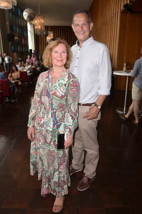 Marion Kracht und Klaus-Peter Grap bei der außerordentlichen Verleihung vom B.Z. Kulturpreis 2022 im Kino International. Berlin, 26.06.2022