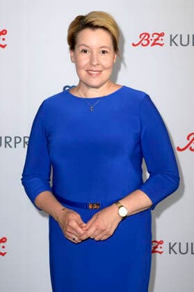 Franziska Giffey bei der außerordentlichen Verleihung vom B.Z. Kulturpreis 2022 im Kino International. Berlin, 26.06.2022