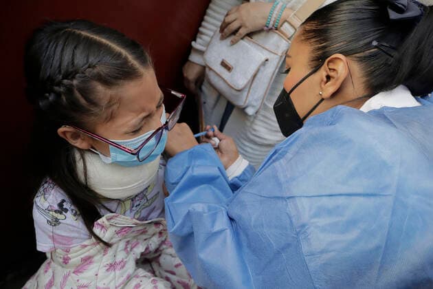 Vaccination Of Children Aged 5 To 11 Years Against COVID-19 Begins In Mexico City A girl under 11 years of age is vaccinated against COVID-19 with the Pfizer-BioNTech biologic inside the Centro de Salud T-III Dr. Juan Duque de Estrada in Mexico City. Mexico City Mexico City Mexico  Copyright: xGerardoxVieyrax originalFilename: vieyra-notitle220627_npJUk.jpg