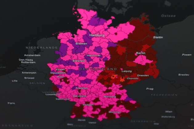 Dashboard des RKI, die 7-Tage-Inzidenz liegt nun bei 646,3 7-Tage-Inzidenz, Dashboard des RKI auf einem Monitor am 29.06.2022 in Siegen Deutschland.