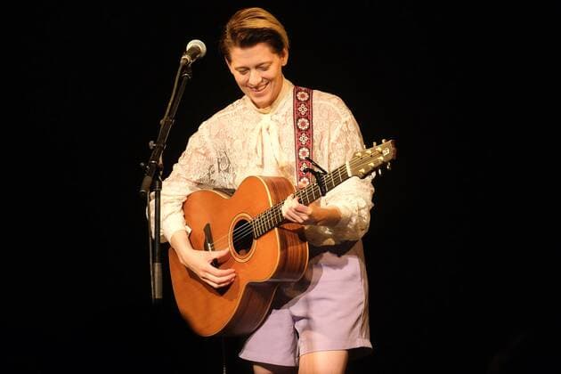 28.06.2022 xkhx Kassel Kulturzelt Konzert Kat Frankie australische Singer-Songwriterin und Gitarristin