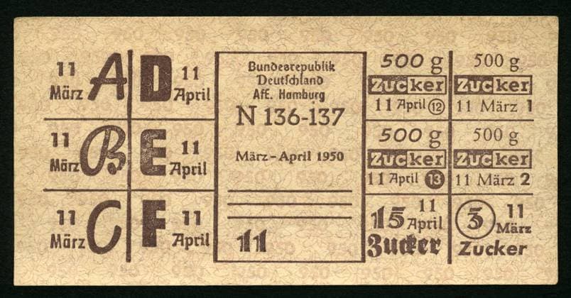 Europa, Deutschland, Hamburg, Zeit nach dem 2. Weltkrieg, Rationierungskarte für Zucker, März - April 1950 , Größe : 11,5 cm x 6 cm , Motiv nur für journalistische oder wissenschaftliche Zwecke , Rechte werden nicht vertreten . Europe, Germany, Hamburg, time after WW II , ration card for sugar , March to April 1950 , size : 11,5 cm x 6 cm , image only for journalistic or academic use, there are no rights . Lebensmittelkarte für Zucker 1950 ration card for sugar 1950 xHistorischesxAugexxRalfxFeltzx Copyright: xHistorischesxAugexRalfxFeltzx 1001672
