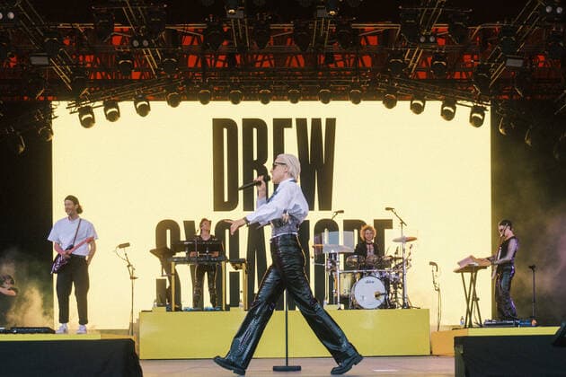 Drew Sycamore live at Roskilde Festival 2022, Roskilde, Denmark Roskilde, Denmark. 29th, June 2022. The Danish singer Drew Sycamore performs a live concert during the Danish music festival Roskilde Festival 2022 in Roskilde. Roskilde Denmark  Copyright: xGonzalesxPhoto FlemmingxBoxJensex