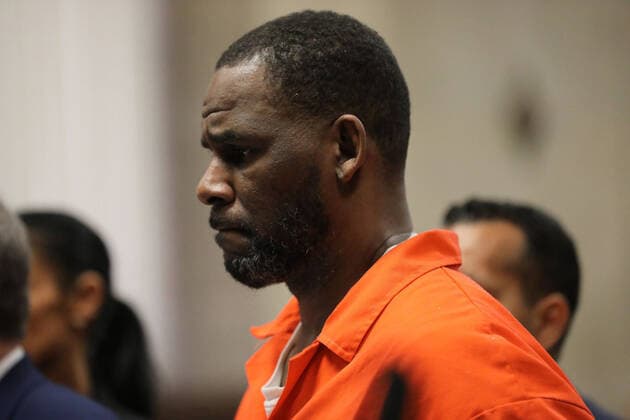 April 5, 2022, USA: R. Kelly appears during a hearing at the Leighton Criminal Courthouse on Sept. 17, 2019, in Chicago. His sentencing hearing in New York was being held June 29, 2022. USA - ZUMAm67_ 20220405_zaf_m67_040 Copyright: xAntonioxPerezx