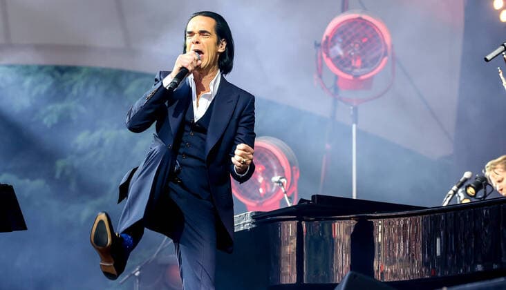 Bilder des Jahres 2022, Entertainment 06 Juni Entertainment Themen der Woche KW26 Entertainment Bilder des Tages Konzert von Nick Cave and the bad seeds, @ Waldbuehne Berlin Nick Cave and the bad seeds *** Concert by Nick Cave and the bad seeds, @ Waldbuehne Berlin Nick Cave and the bad seeds