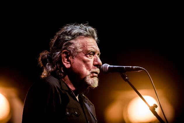 Robert Plant & Alison Krauss live at Roskilde Festival 2022, Roskilde, Denmark Roskilde, Denmark. 29th, June 2022. The English singer, songwriter and musician Robert Plant (pictured) performs a live concert with the American singer and songwriter Alison Krauss during the Danish music festival Roskilde Festival 2022 in Roskilde. Roskilde Denmark  Copyright: xGonzalesxPhoto LassexLagonix