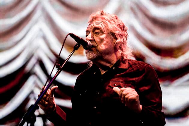 Robert Plant & Alison Krauss live at Roskilde Festival 2022, Roskilde, Denmark Roskilde, Denmark. 29th, June 2022. The English singer, songwriter and musician Robert Plant (pictured) performs a live concert with the American singer and songwriter Alison Krauss during the Danish music festival Roskilde Festival 2022 in Roskilde. Roskilde Denmark  Copyright: xGonzalesxPhoto LassexLagonix