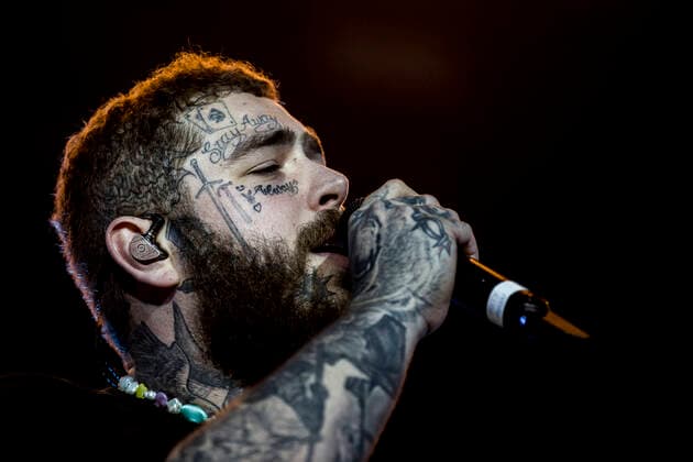 Post Malone live at Roskilde Festival 2022, Roskilde, Denmark Roskilde, Denmark. 29th, June 2022. The American rapper and lyricist Post Malone performs a live concert during the Danish music festival Roskilde Festival 2022 in Roskilde. Roskilde Denmark  Copyright: xGonzalesxPhoto LassexLagonix