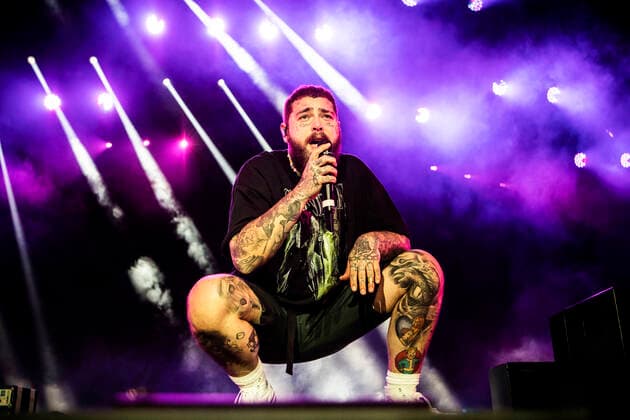 Post Malone live at Roskilde Festival 2022, Roskilde, Denmark Roskilde, Denmark. 29th, June 2022. The American rapper and lyricist Post Malone performs a live concert during the Danish music festival Roskilde Festival 2022 in Roskilde. Roskilde Denmark  Copyright: xGonzalesxPhoto ChristianxHjorthx