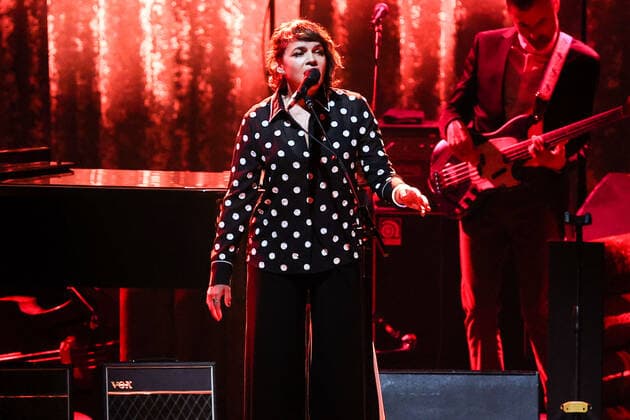 Norah Jones Performs At The Greek Theatre American singer-songwriter Norah Jones performs on stage at The Greek Theatre on June 29, 2022 in Los Angeles, California, United States. The Greek Theatre, Los Angeles, California California United States  Copyright: xImagexPressxAgencyx originalFilename: collin-norahjon220630_npyhQ.jpg