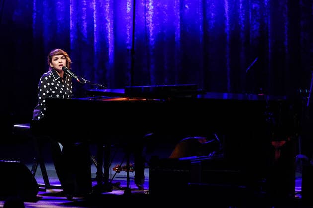 Norah Jones Performs At The Greek Theatre American singer-songwriter Norah Jones performs on stage at The Greek Theatre on June 29, 2022 in Los Angeles, California, United States. The Greek Theatre, Los Angeles, California California United States  Copyright: xImagexPressxAgencyx originalFilename: collin-norahjon220630_npp7q.jpg