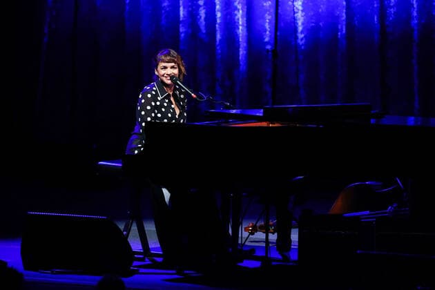 Norah Jones Performs At The Greek Theatre American singer-songwriter Norah Jones performs on stage at The Greek Theatre on June 29, 2022 in Los Angeles, California, United States. The Greek Theatre, Los Angeles, California California United States  Copyright: xImagexPressxAgencyx originalFilename: collin-norahjon220630_np67S.jpg
