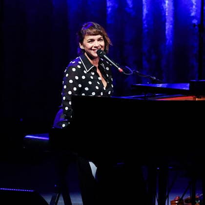Norah Jones Performs At The Greek Theatre American singer-songwriter Norah Jones performs on stage at The Greek Theatre on June 29, 2022 in Los Angeles, California, United States. The Greek Theatre, Los Angeles, California California United States  Copyright: xImagexPressxAgencyx originalFilename: collin-norahjon220630_npNNp.jpg