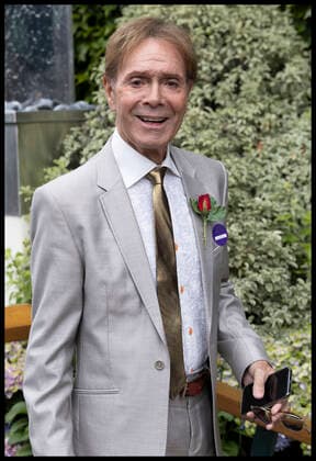 . 30 06 2022. London, United Kingdom. Sir Cliff Richard arriving on day four of the Wimbledon Tennis Championships in London.  xStephenxLockx xi-Imagesx IIM-23566-0015