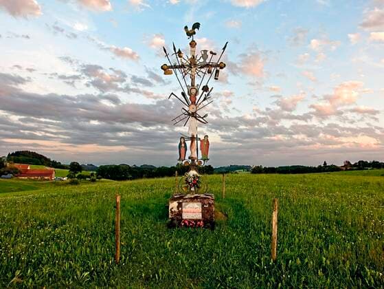 Schäbisches Allgäu: Marterl, Bildstock, Wegstock, Kreuz, Heiligenstock, Marter, Materle, Materl, Vogt, Baden-Württemberg, Deutschland, Europa Copyright: imageBROKER/MartinxStorz ibltpe08342628.jpg