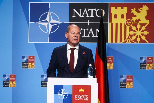 News Bilder des Tages June 30, 2022, Madrid, Krakow, Spain: German Chancellor Olaf Scholz holds a press conference during the NATO Summit at the IFEMA congress centre in Madrid, Spain on June 30, 2022. Madrid Spain - ZUMAz156 20220630_zip_z156_070 Copyright: xBeataxZawrzelx