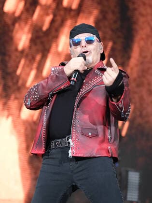 Vasco Rossi Performs In Turin, Italy Vasco Rossi performs live in Turin, Italy, on June 30, 2022. Turin ITA Italy  Copyright: xLorisxRosellix originalFilename: roselli-notitle220630_npSam.jpg