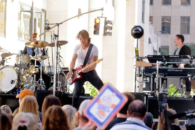 June 30, 2022, New York, United States: Keith Urban performs on the Today TV Show at Rockerfeller Center in New York City. New York United States - ZUMAs197 20220630_zaa_s197_064 Copyright: xEfrenxLandaosx