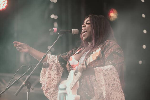 Yola live at Roskilde Festival 2022, Roskilde, Denmark Roskilde, Denmark. 30th, June 2022. The English singer and songwriter Yola performs a live concert during the Danish music festival Roskilde Festival 2022 in Roskilde. Roskilde Denmark  Copyright: xGonzalesxPhoto MathiasxKristensex