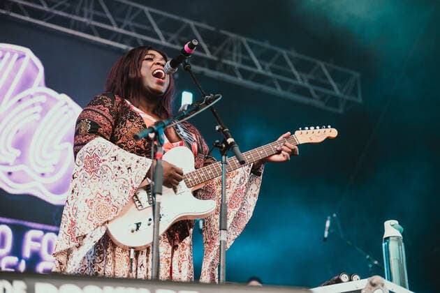 Yola live at Roskilde Festival 2022, Roskilde, Denmark Roskilde, Denmark. 30th, June 2022. The English singer and songwriter Yola performs a live concert during the Danish music festival Roskilde Festival 2022 in Roskilde. Roskilde Denmark  Copyright: xGonzalesxPhoto MathiasxKristensex