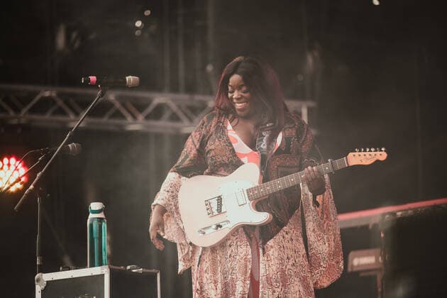 Yola live at Roskilde Festival 2022, Roskilde, Denmark Roskilde, Denmark. 30th, June 2022. The English singer and songwriter Yola performs a live concert during the Danish music festival Roskilde Festival 2022 in Roskilde. Roskilde Denmark  Copyright: xGonzalesxPhoto MathiasxKristensex