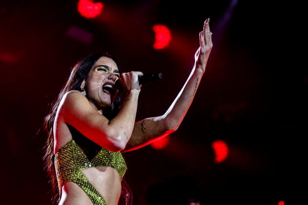 Dua Lipa live at Roskilde Festival 2022, Roskilde, Denmark Roskilde, Denmark. 30th, June 2022. The English singer and songwriter Dua Lipa performs a live concert during the Danish music festival Roskilde Festival 2022 in Roskilde. Roskilde Denmark  Copyright: xGonzalesxPhoto LassexLagonix