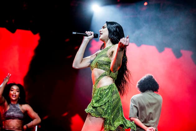 Dua Lipa live at Roskilde Festival 2022, Roskilde, Denmark Roskilde, Denmark. 30th, June 2022. The English singer and songwriter Dua Lipa performs a live concert during the Danish music festival Roskilde Festival 2022 in Roskilde. Roskilde Denmark  Copyright: xGonzalesxPhoto LassexLagonix