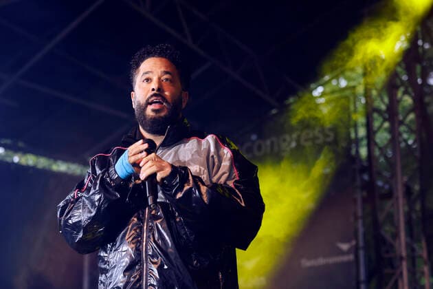 Sänger Adel Tawil bei seinem Konzert im Kölner Tanzbrunnen. Köln, 30.06.2022 NRW Deutschland Copyright: xChristophxHardtx