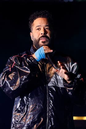 Sänger Adel Tawil bei seinem Konzert im Kölner Tanzbrunnen. Köln, 30.06.2022 NRW Deutschland Copyright: xChristophxHardtx