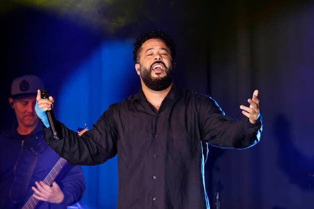 Sänger Adel Tawil bei seinem Konzert im Kölner Tanzbrunnen. Köln, 30.06.2022 NRW Deutschland Copyright: xChristophxHardtx