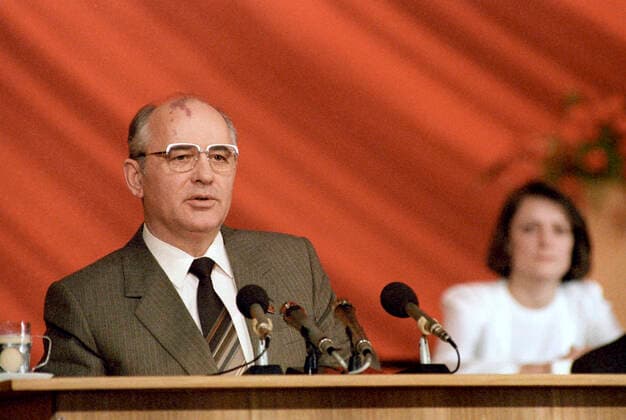 Mikhail Gorbachev 852692 08.04.1986 Mikhail Gorbachev at the meeting with the workers of Tolyatti. (General Secretary of the CPSU CC Mikhail Gorbachev on a visit in Kuibyshev Region, now Samara Region.) Yuryi Abramochkin Sputnik Toliaty Russia  Copyright: xYuryixAbramochkinx