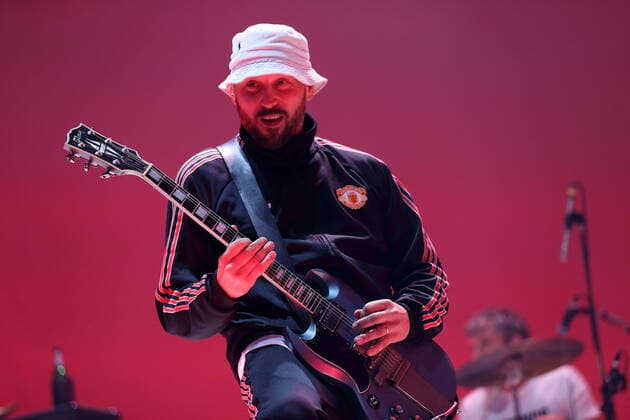 Entertainment Themen der Woche KW26 Entertainment Bilder des Tages Arnim Teutoburg-Weiß von den Beatsteaks bei einem Konzert in der Parkbühne Wuhlheide in Berlin, 1. Juli 2022. Beatsteaks Konzert Berlin *** Arnim Teutoburg Weiß of the Beatsteaks at a concert at the Parkbühne Wuhlheide in Berlin, 1 July 2022 Beatsteaks concert Berlin