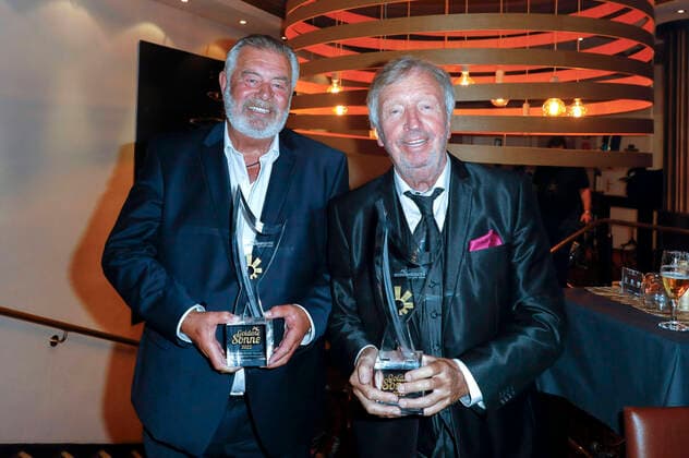 Bilder des Jahres 2022, Entertainment 07 Juli Entertainment Themen der Woche KW26 Entertainment Bilder des Tages Harry Wijnvoord und Werner Schulze-Erdel bei der Gala Goldene Sonne Spezial - 40 Jahre deutsches Privatfernsehen im GOP VarietÃ Theater. Essen, 02.07.2022 *** Harry Wijnvoord and Werner Schulze Erdel at the gala Golden Sun Special 40 years of German private television in the GOP VarietÃ Theater Essen, 02 07 2022 Foto:xR.xSchmiegeltx xFuturexImage