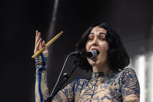 Kelly Lee Owens Roskilde, Denmark. 02nd, July 2022. The Welsh singer, musician and music producer Kelly Lee Owens performs a live concert during the Danish music festival Roskilde Festival 2022 in Roskilde. Roskilde Denmark  Copyright: xGonzalesxPhoto ErlingxBrodersenx