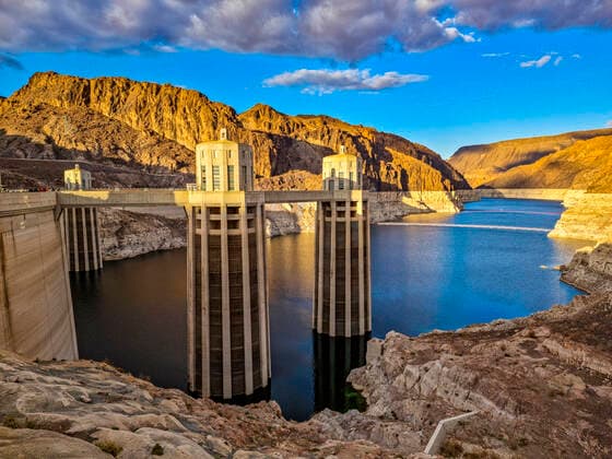 Hoover Dam at sunset, Nevada, United States of America, North America Copyright: MichaelxRunkel 1184-6938