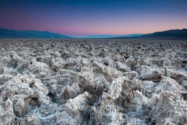 Creative Highlights World Morgenlicht am Devil s Golf Course, Death-Valley-Nationalpark, Kalifornien, USA, Nordamerika *** Morning light on Devil S Golf course, Death Valley national park, California, UNITED STATES, North America Copyright: imageBROKER/IngoxSchulz ibxisb08345754.jpg