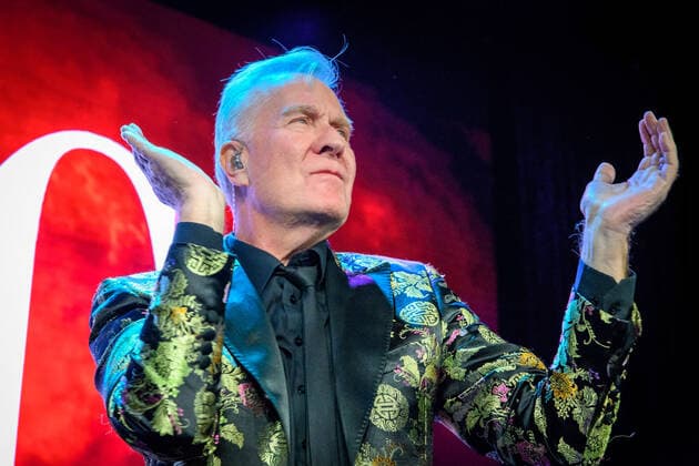 July 4, 2022, Toronto, Ontario, Canada: Martin Fry, lead singer of the English new wave band ABC, performing at a sold out show at El Mocambo in Toronto. Toronto Canada - ZUMAs197 20220704_zaa_s197_203 Copyright: xAngelxMarchinix